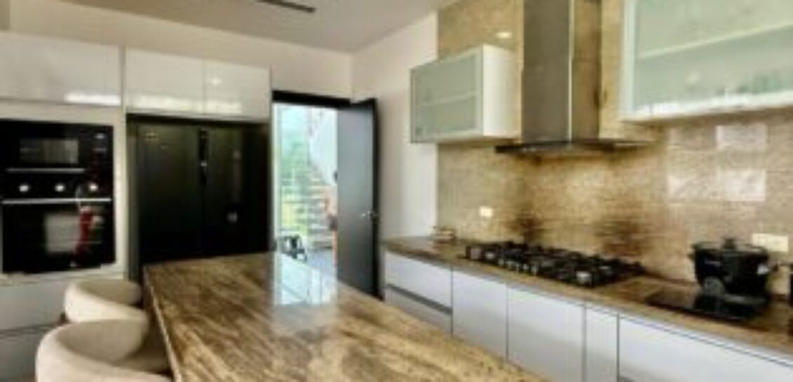 Hermosa y Amplia Casa de 3 dormitorios en Venta en Isla Mocoli  – Arrecife