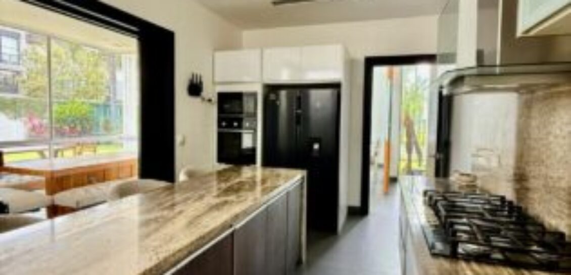 Hermosa y Amplia Casa de 3 dormitorios en Venta en Isla Mocoli  – Arrecife