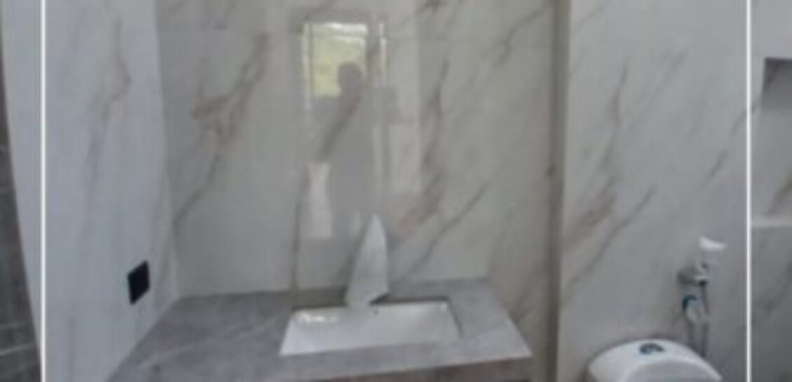 En Venta Casa de Estreno de 4 dormitorios en Blue Bay , Isla Mocoli