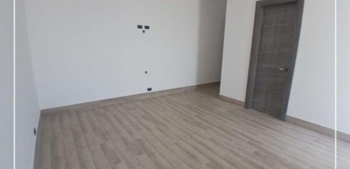 En Venta Casa de Estreno de 4 dormitorios en Blue Bay , Isla Mocoli