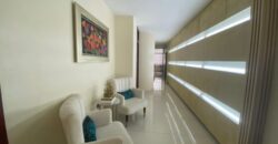 En Venta o Alquiler Amplio Departamento de 2 Dorm Más Estudio en Los Olivos