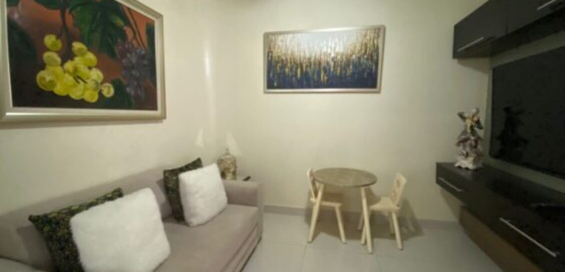 En Venta o Alquiler Amplio Departamento de 2 Dorm Más Estudio en Los Olivos