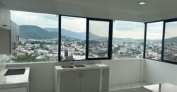 En Alquiler  Hermoso Penthouse en Lomas de Urdesa  – 3 Dormitorios