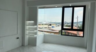 En Alquiler  Hermoso Penthouse en Lomas de Urdesa  – 3 Dormitorios