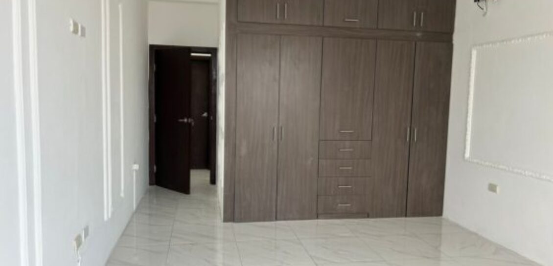 En Alquiler  Hermoso Penthouse en Lomas de Urdesa  – 3 Dormitorios