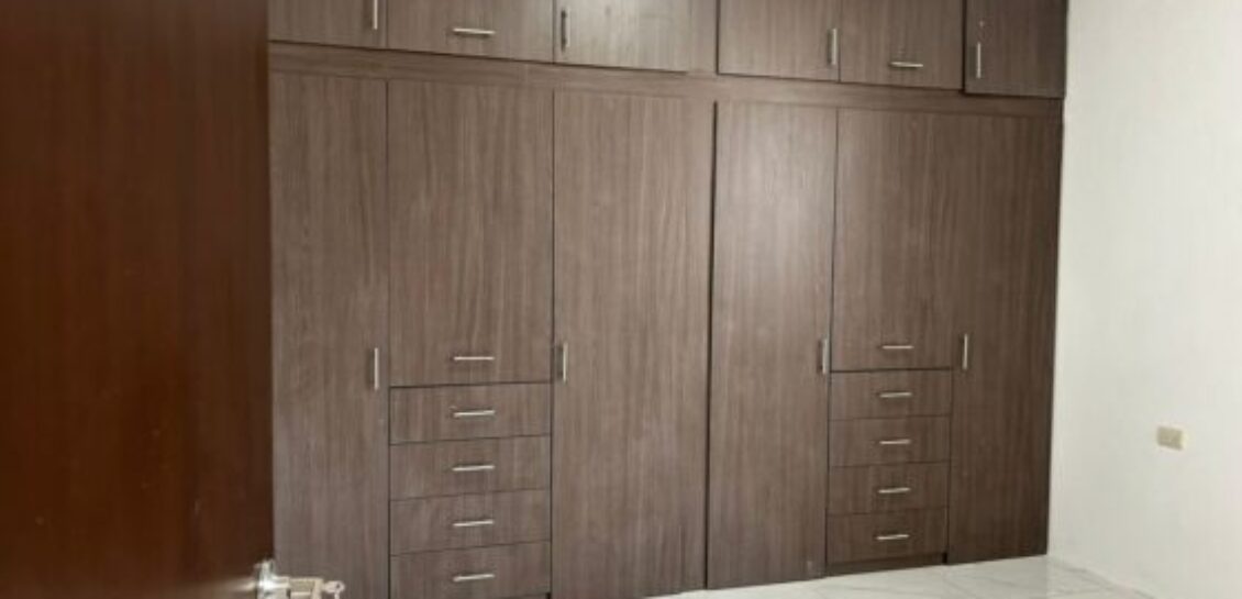 En Alquiler  Hermoso Penthouse en Lomas de Urdesa  – 3 Dormitorios