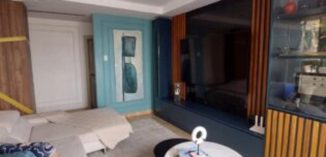 Departamento en alquiler en Lomas de Urdesa, 3 dormitorios más estudio