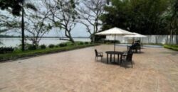 En Venta Departamento Amoblado de 2 dormitorios en Urb. River Towers, Samborondón