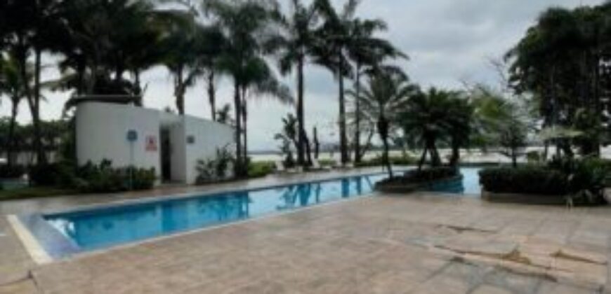 En Venta Departamento Amoblado de 2 dormitorios en Urb. River Towers, Samborondón