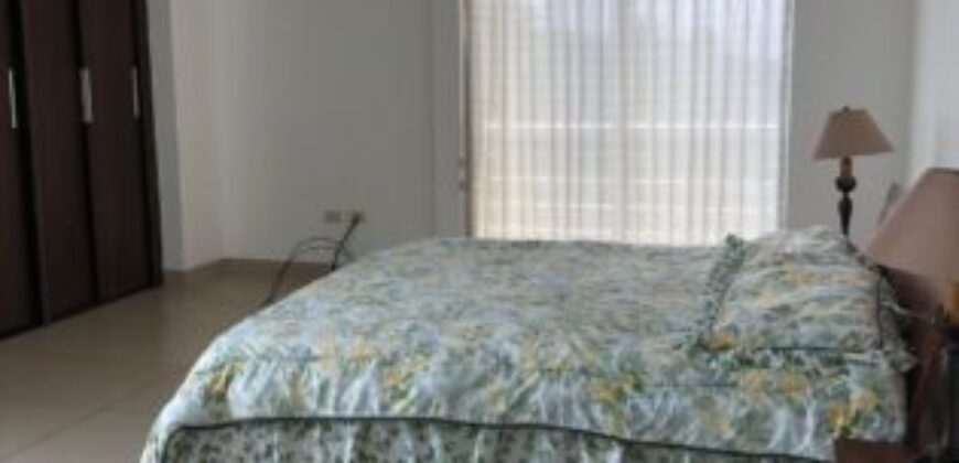 En Venta Departamento Amoblado de 2 dormitorios en Urb. River Towers, Samborondón