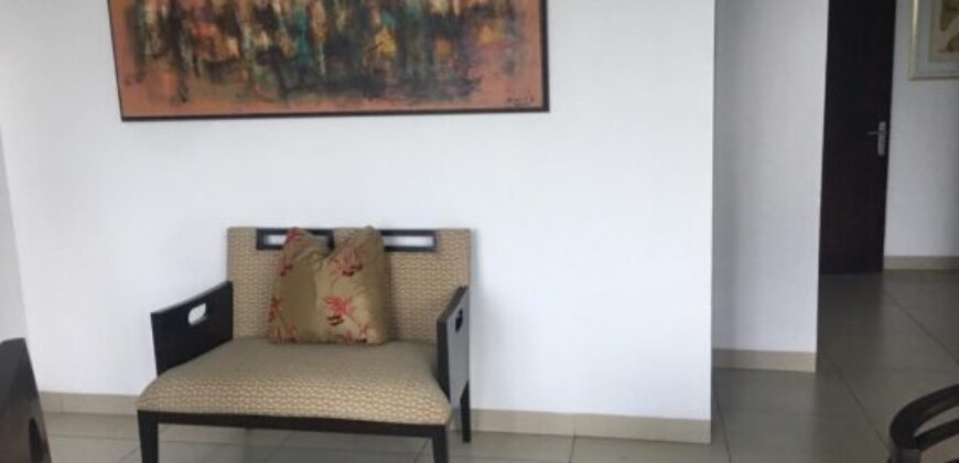 En Venta Departamento Amoblado de 2 dormitorios en Urb. River Towers, Samborondón