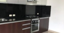 En Venta Departamento Amoblado de 2 dormitorios en Urb. River Towers, Samborondón