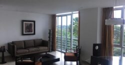 En Venta Departamento Amoblado de 2 dormitorios en Urb. River Towers, Samborondón