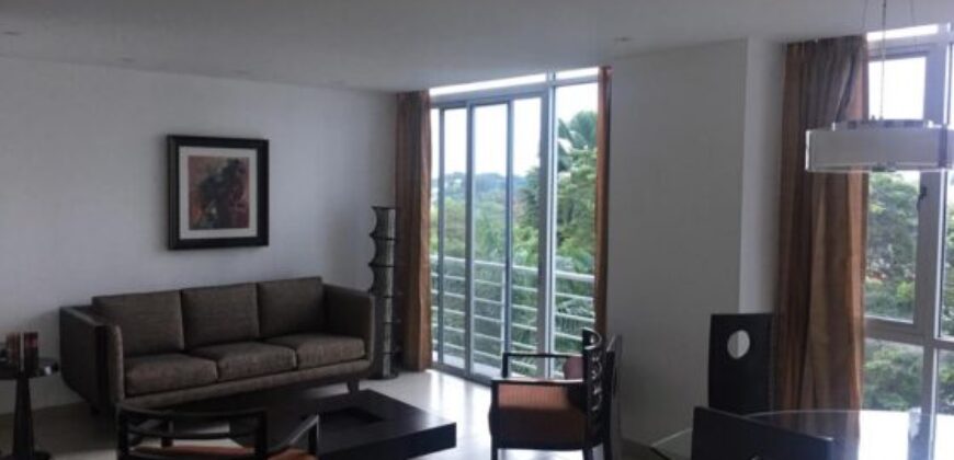 En Venta Departamento Amoblado de 2 dormitorios en Urb. River Towers, Samborondón