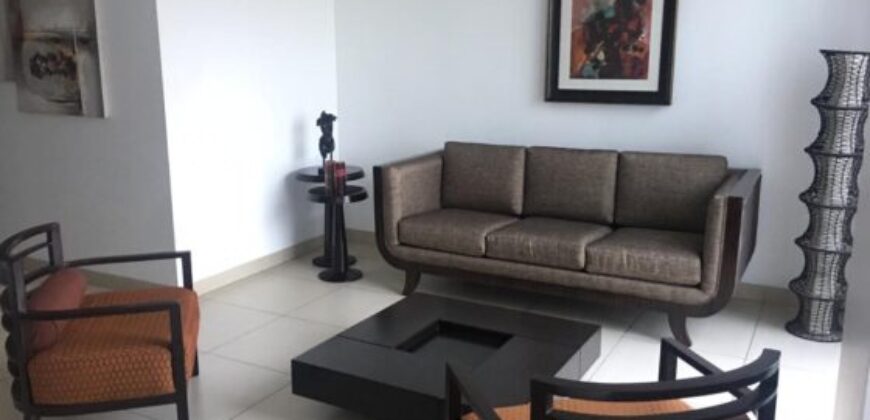 En Venta Departamento Amoblado de 2 dormitorios en Urb. River Towers, Samborondón