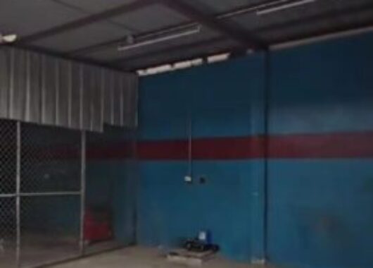 En Venta o Alquiler Bodega de 400m2 Galpon Esquinero en Mapasingue Este