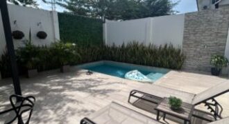 En Venta Departamento de 3 Dorm. en Jardines de Parque Magno