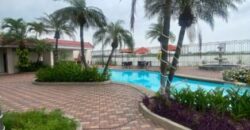 En Venta o Alquiler Amplio Departamento Remodelado en Samborondón Km 5