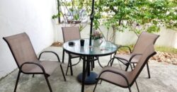 En Alquiler Departamento Amoblado, Planta Baja con Lindo Patio, Samborondón Km 3