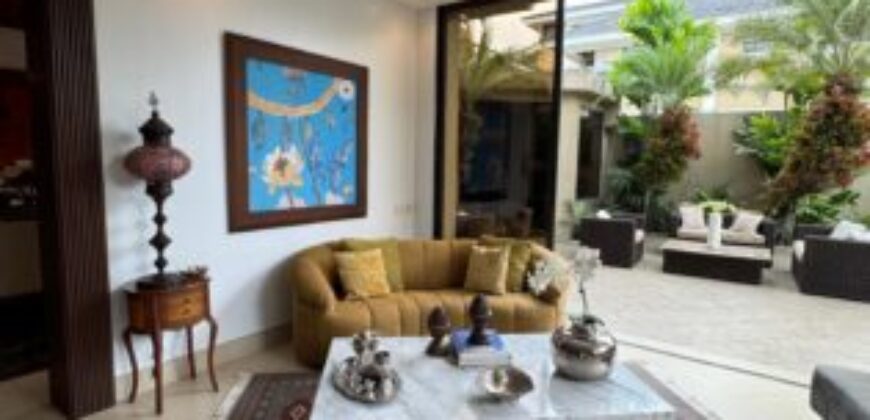 Se Vende Amoblada o Sin Amoblar, Hermosa Casa en Urb Río Grande