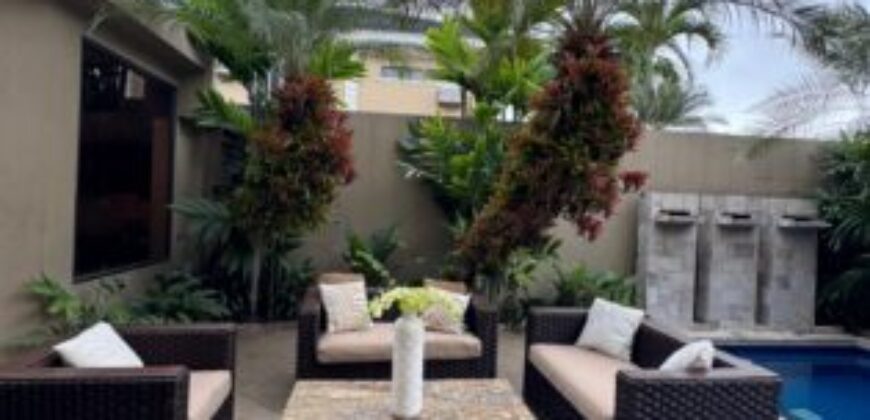 Se Vende Amoblada o Sin Amoblar, Hermosa Casa en Urb Río Grande