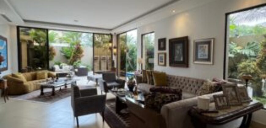 Se Vende Amoblada o Sin Amoblar, Hermosa Casa en Urb Río Grande