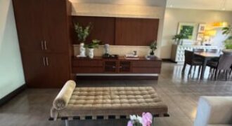 En Venta Casa de 3 Dorm. en Urb. Estancias del Río