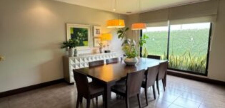 En Venta Casa de 3 Dorm. en Urb. Estancias del Río