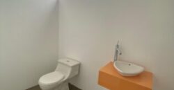 En Venta Moderna casa de 3 dormitorios + estudio, primeros kms – Via a Samborondón