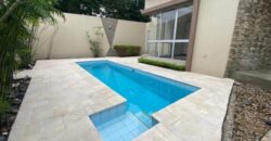 En Venta Moderna casa de 3 dormitorios + estudio, primeros kms – Via a Samborondón