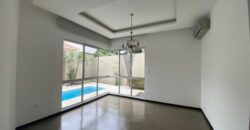 En Venta Moderna casa de 3 dormitorios + estudio, primeros kms – Via a Samborondón