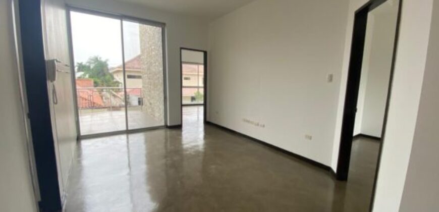 En Venta Moderna casa de 3 dormitorios + estudio, primeros kms – Via a Samborondón