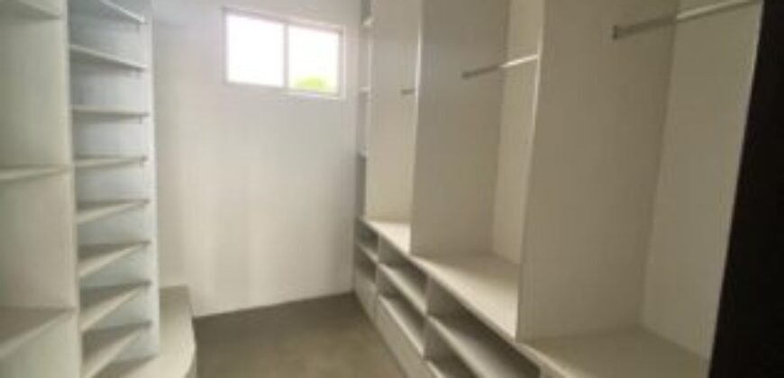 En Venta Moderna casa de 3 dormitorios + estudio, primeros kms – Via a Samborondón