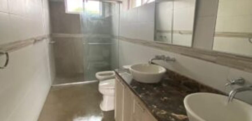 En Venta Moderna casa de 3 dormitorios + estudio, primeros kms – Via a Samborondón