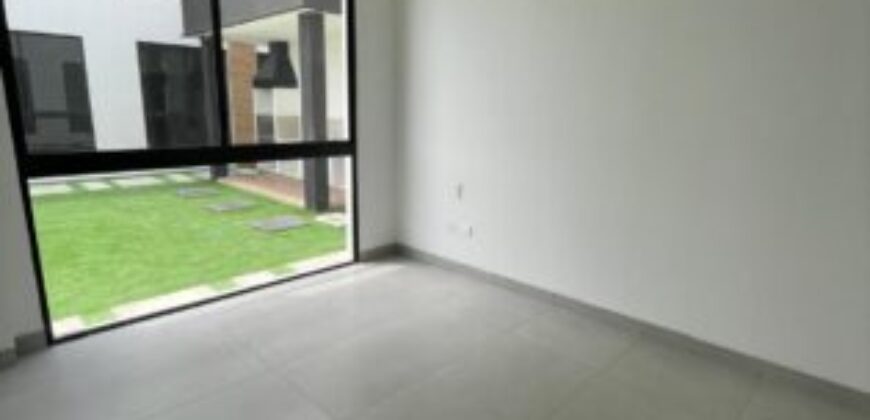 En Alquiler Departamento Planta Baja de Estreno en Samborondón Km 5