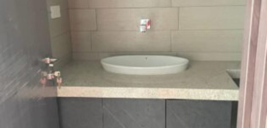 En Alquiler Departamento Planta Baja de Estreno en Samborondón Km 5