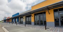 Locales comerciales en Venta en Almax Center, Samborondón km 14