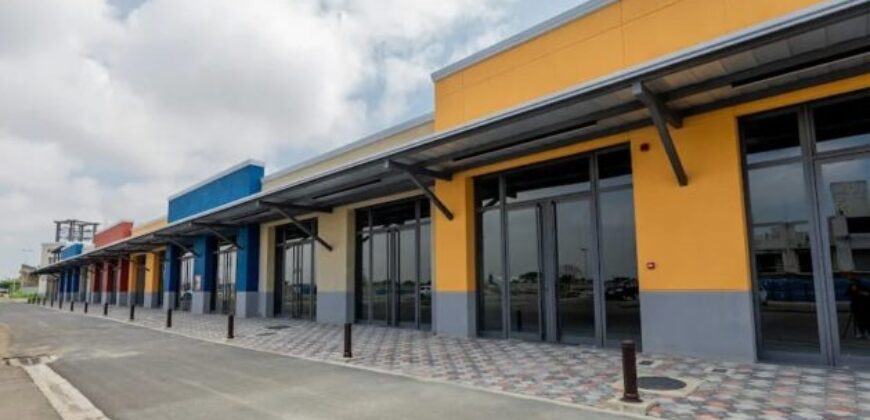 Locales comerciales en Venta en Almax Center, Samborondón km 14