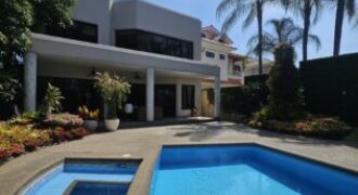 Hermosa y Acogedora Casa en Venta en Samborondón Km 3