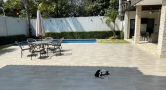 Casa Amoblada en Venta o Alquiler en Samborondón Km 4