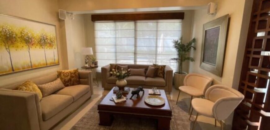 Casa Amoblada en Venta o Alquiler en Samborondón Km 4