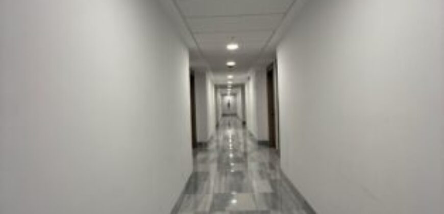 Oficina Semiamoblada en Alquiler Platinum II