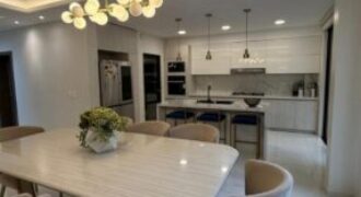 Espectacular Casa de 4 Dorm, Diseño Clásico, Isla Celeste