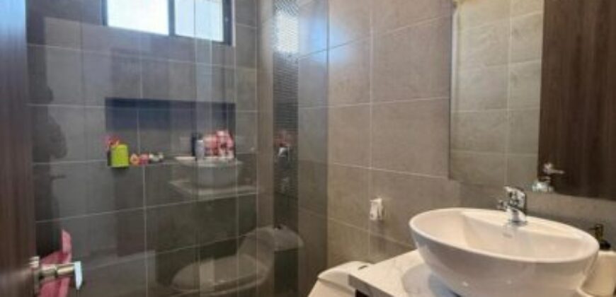 Espectacular Casa de 4 Dorm, Diseño Clásico, Isla Celeste