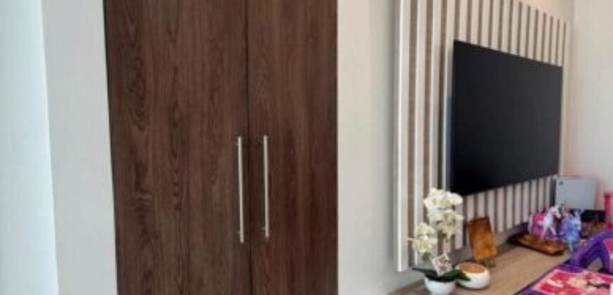 Espectacular Casa de 4 Dorm, Diseño Clásico, Isla Celeste