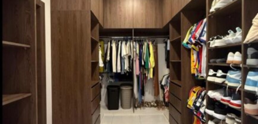 Espectacular Casa de 4 Dorm, Diseño Clásico, Isla Celeste