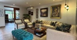 Hermosa Casa en Venta de 3 Dorm Más Estudio en Samborondón Km 3.5