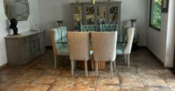 Hermosa Casa en Venta de 3 Dorm Más Estudio en Samborondón Km 3.5