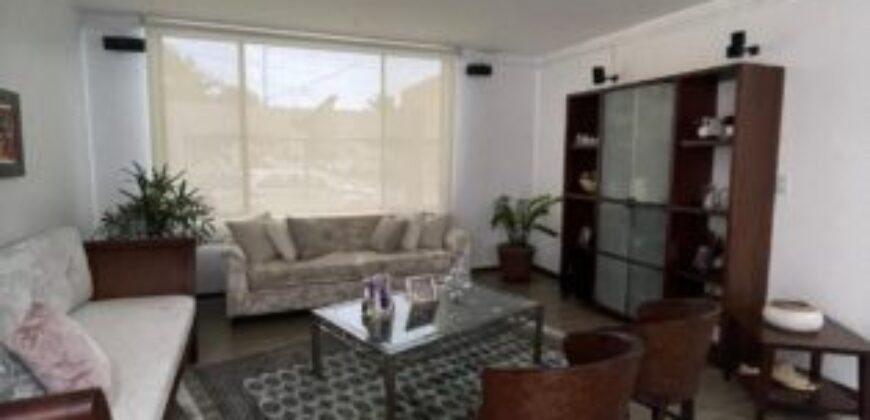 En Alquiler Departamento Planta Baja 3 Dorm, Colinas de Los Ceibos