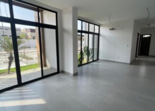 En Alquiler Departamento Planta Baja de Estreno 3 Dorm, en Samborondón Km 3